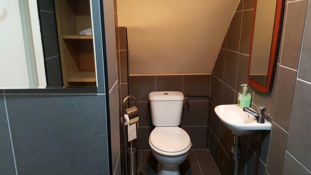 Apartment + Studios Insulinde Tilburg Phòng bức ảnh