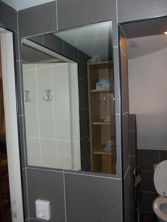 Apartment + Studios Insulinde Tilburg Phòng bức ảnh